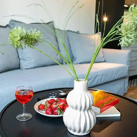 Nowy, Elegancki W Okolicy Pge Narodowy Varsovie