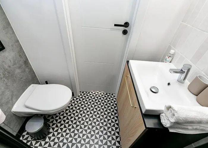 Nowy, Elegancki W Okolicy Pge Narodowy