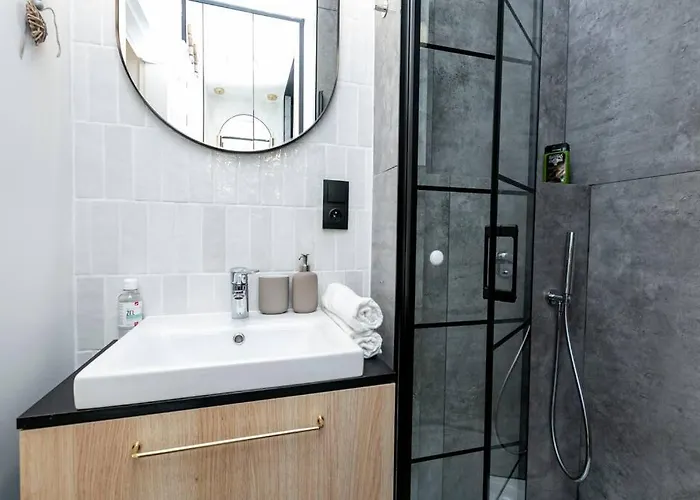 Nowy, Elegancki W Okolicy Pge Narodowy