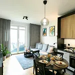 Apartman Nowy, Elegancki W Okolicy Pge Narodowy *