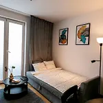 Nowy, Elegancki W Okolicy Pge Narodowy Apartman *